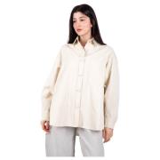 Beige Overshirt Stilig Modell