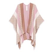 Fargerik Jacquard Poncho med Oval T Logo