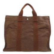 Pre-owned Canvas handbags