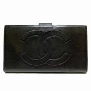 Pre-owned Leather wallets