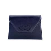 Pre-owned Leather clutches