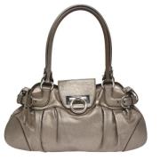 Pre-owned Leather shoulder-bags