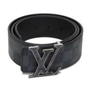 Pre-owned Canvas belts