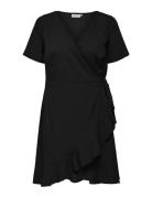 Carlivia S/S Wrap Knee Dress Wvn Kort Kjole Black ONLY Carmakoma