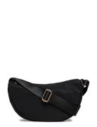 Abby Halfmoon Bag Rumpetaske Veske Black Noella