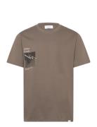 Newspaper T-Shirt Tops T-shirts Short-sleeved Brown Les Deux