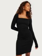 Vero Moda - Langermede kjoler - Black - Vmgytte Ls Square Neck Short D...