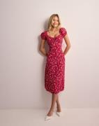 Nelly - Blomstrete - Flirty Midi Dress