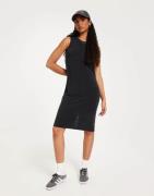 Only - Svart - Onlfree Life S/L Modal Dress Jrs