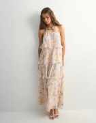 Pieces - Blomstrete - Pcclara Sl Long Layred Dress Kca Bc