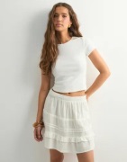 Vero Moda - Hvit - Vmpretty Short Skirt Wvn Ga Noos