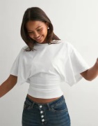 Nelly - Hvit - Round Neck Wide Sleeve Tee