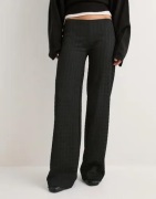 Nelly - Svart - Stunning Low Waist Structure Pants