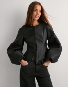 Malina - Svart - Vendela Balloon Sleeve Blouse